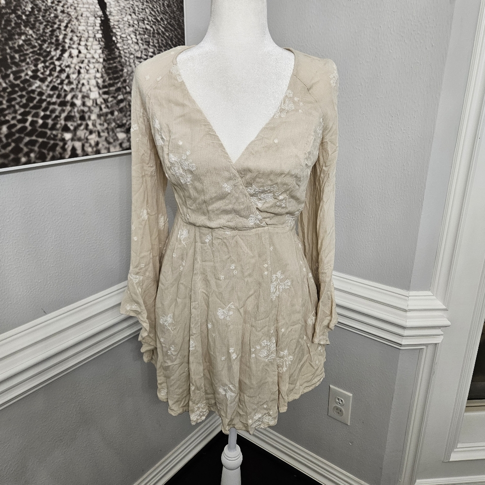 Free People Almond Jasmine Embroidered Fit & Flare Dress size 4 - Picture 7 of 14